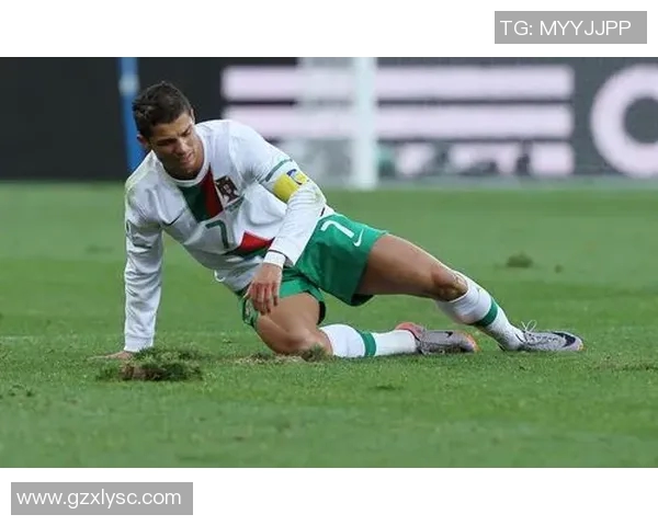 欧美足球明星激凸引发热议球迷热情高涨背后故事揭秘