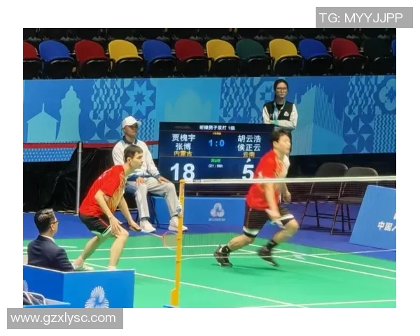 羽毛球战术解析：上海羽毛球队中路突破体系的创新与应用探讨