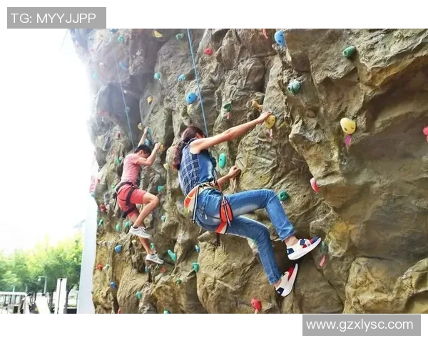 武汉攀岩队荣登攀岩意识排行榜首位引领全国攀岩热潮